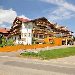 https://berghus-schratt-vegetarisches-und-veganes-biohotel.com-bavaria.com